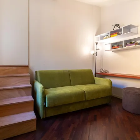 3 Terrazze E 2 Bagni Nel Centro Di *