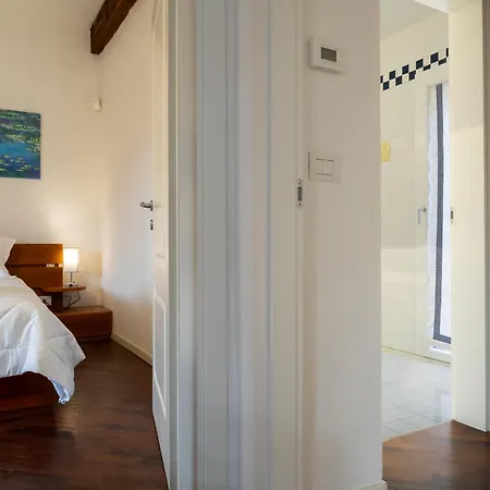 3 Terrazze E 2 Bagni Nel Centro Di *