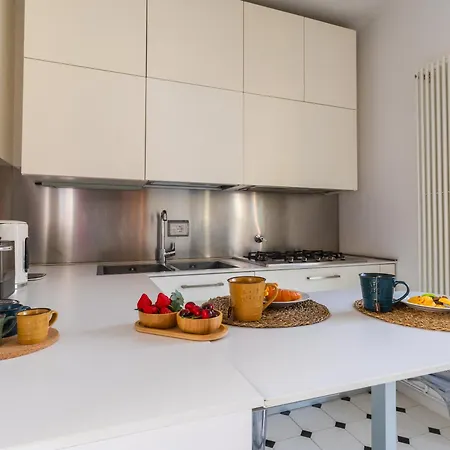 3 Terrazze E 2 Bagni Nel Centro Di
