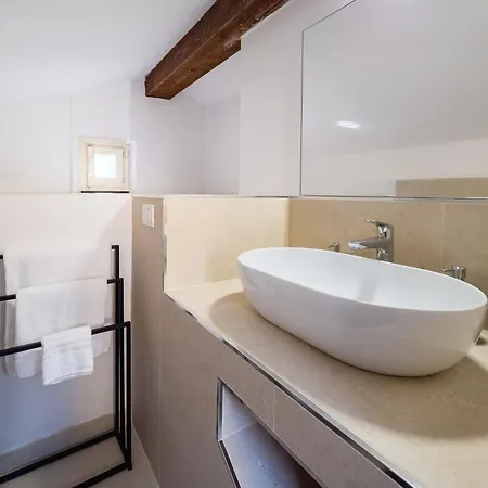 3 Terrazze E 2 Bagni Nel Centro Di Appartement
