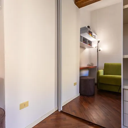 3 Terrazze E 2 Bagni Nel Centro Di