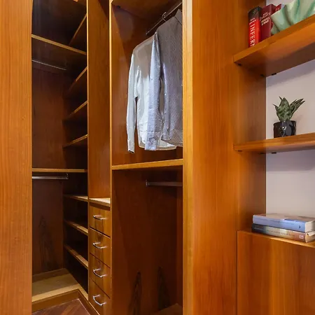 3 Terrazze E 2 Bagni Nel Centro Di Appartement